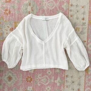 beachy white gauze v-neck top